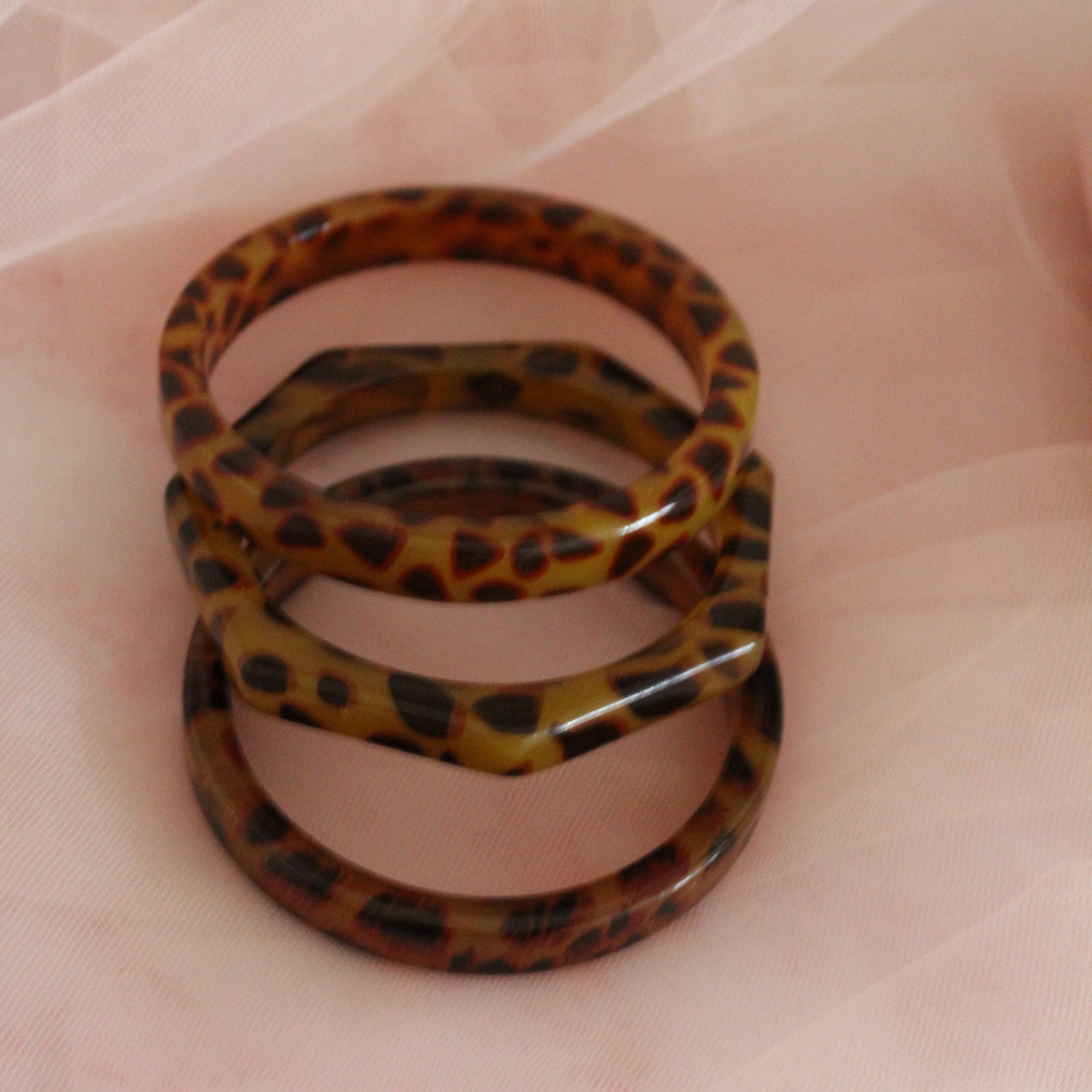 Lot n°1  de 3 bracelet en résine