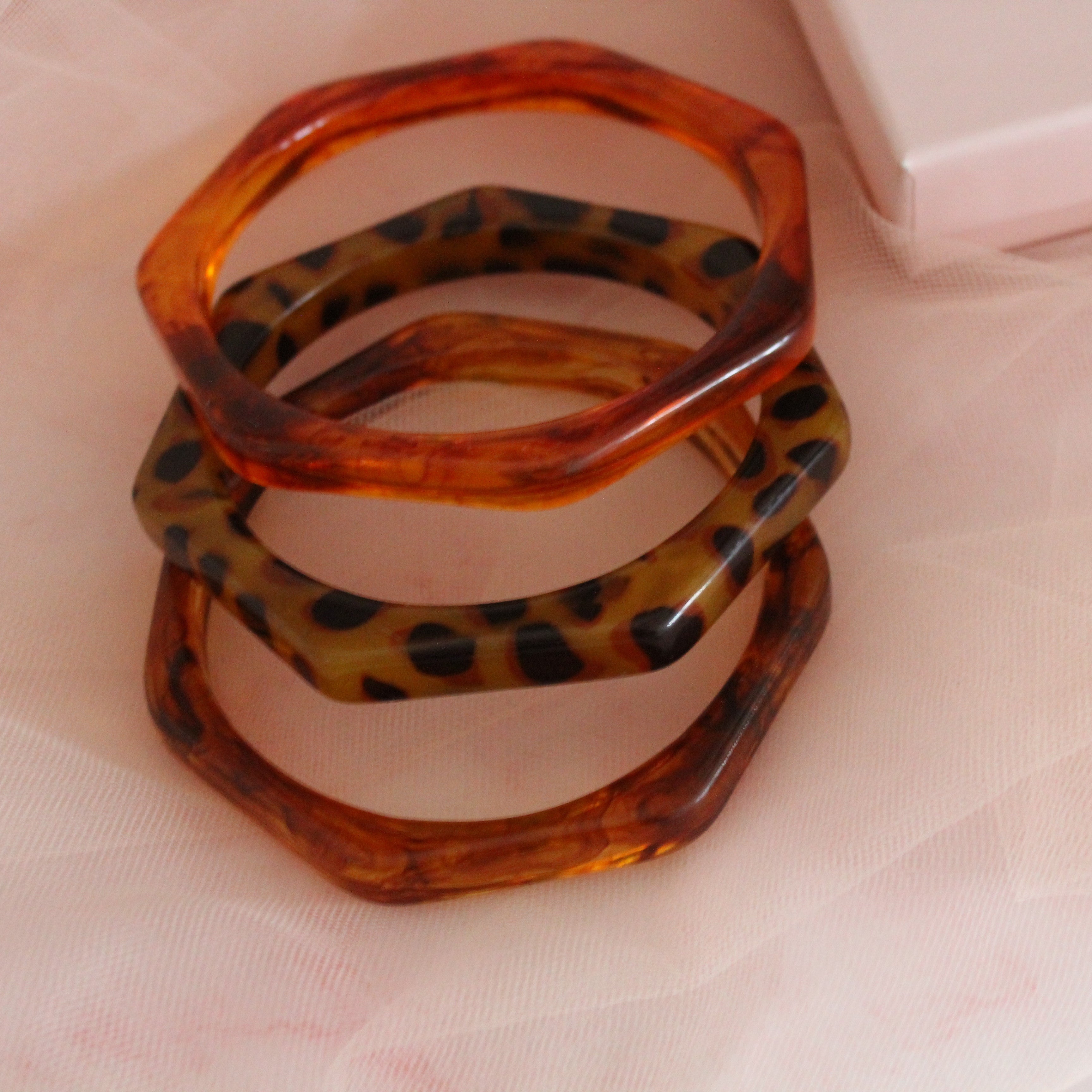 Lot n°2 de 3 jonc résine