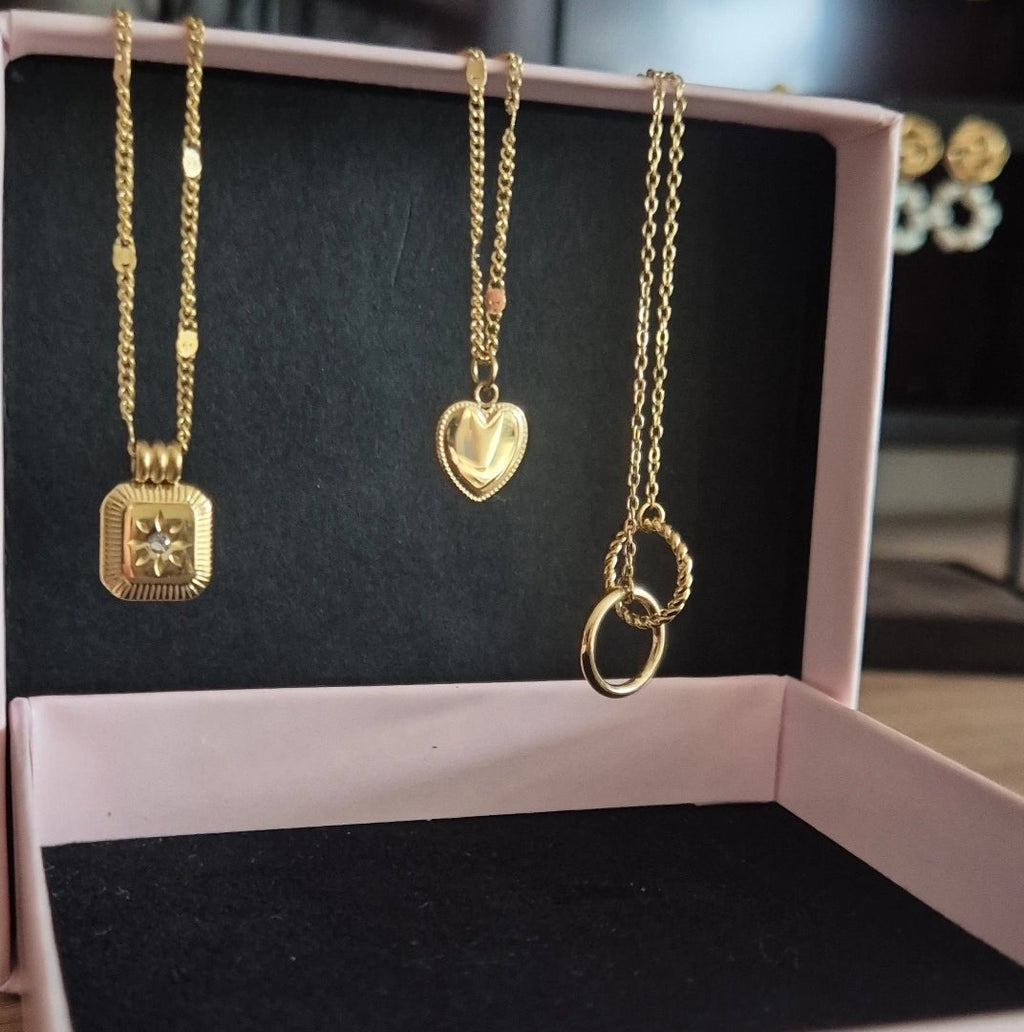 Collier Sara
